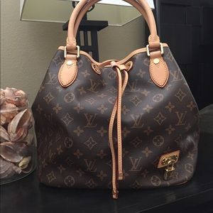 LV Bucket handbag